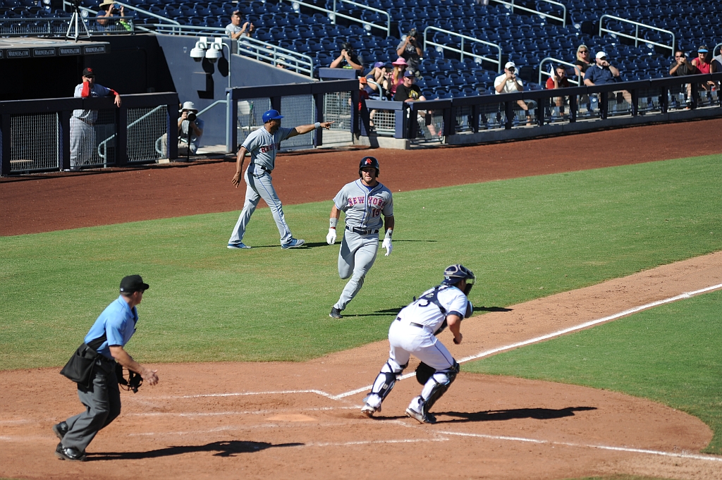 Seals_World_Series_2016 (1152).JPG - (c)2010 DeVetter